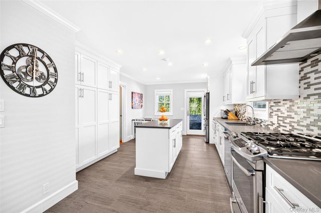 34 Smith Avenue, White Plains, NY 10605