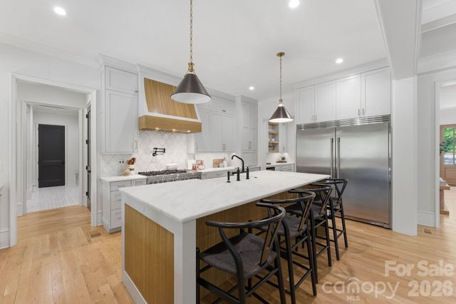 409 Bertonley Avenue, Charlotte, NC 28211