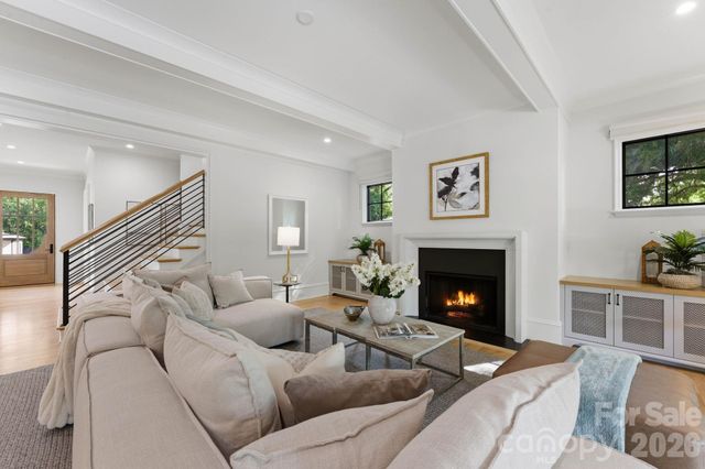 409 Bertonley Avenue, Charlotte, NC 28211