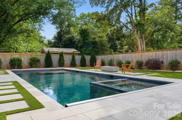 409 Bertonley Avenue, Charlotte, NC 28211