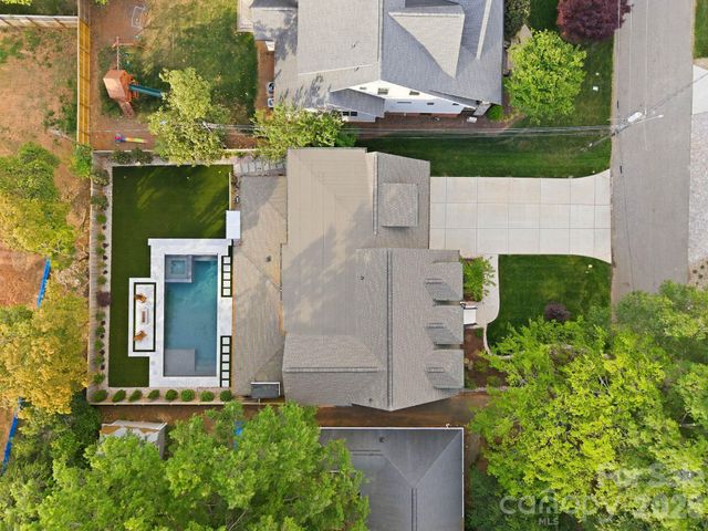 409 Bertonley Avenue, Charlotte, NC 28211