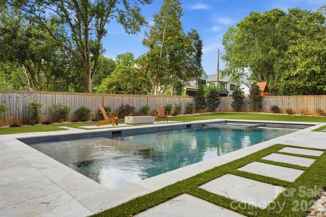 409 Bertonley Avenue, Charlotte, NC 28211
