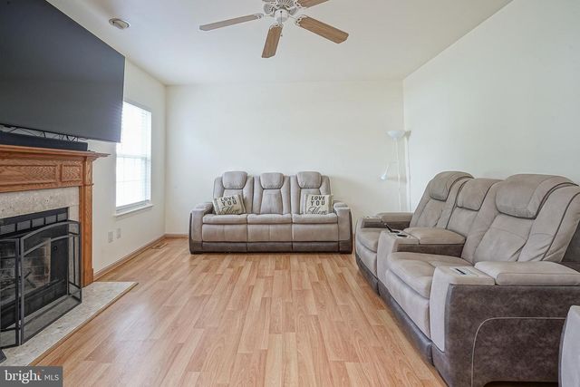 808 GYPSY LN, Williamstown, NJ 08094