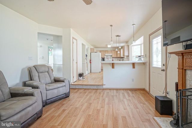 808 GYPSY LN, Williamstown, NJ 08094