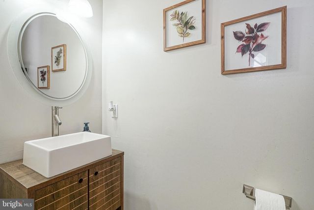 808 GYPSY LN, Williamstown, NJ 08094