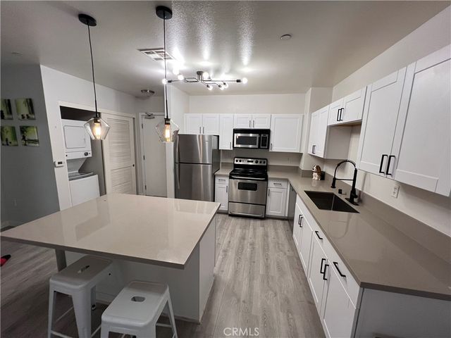 630 W. 6th Street 307, Los Angeles, CA 90017