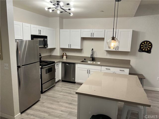 630 W. 6th Street 307, Los Angeles, CA 90017