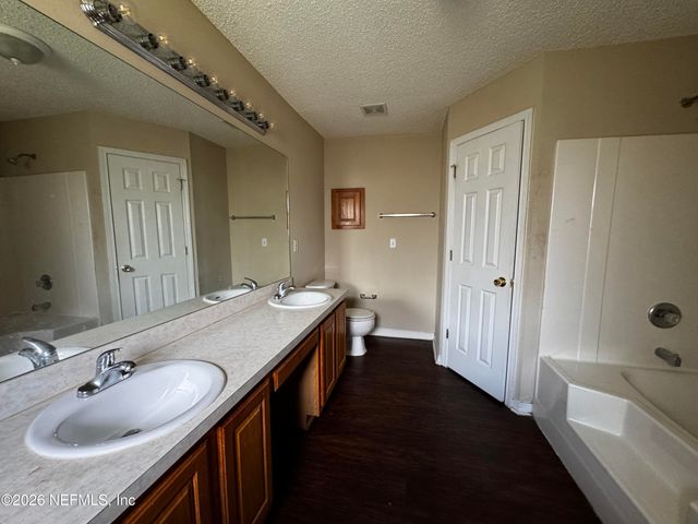 1288 W SUMMIT OAKS Drive, Jacksonville, FL 32221