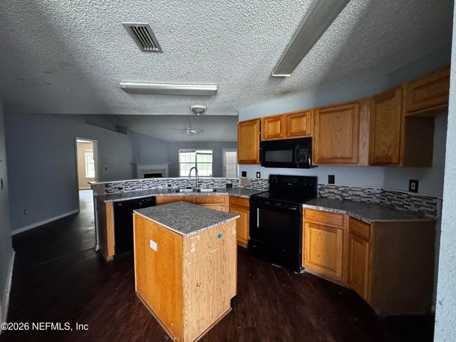 1288 W SUMMIT OAKS Drive, Jacksonville, FL 32221