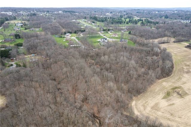 1 Ciara, Neshannock Twp, PA 16105