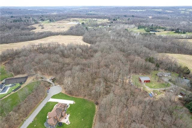 1 Ciara, Neshannock Twp, PA 16105