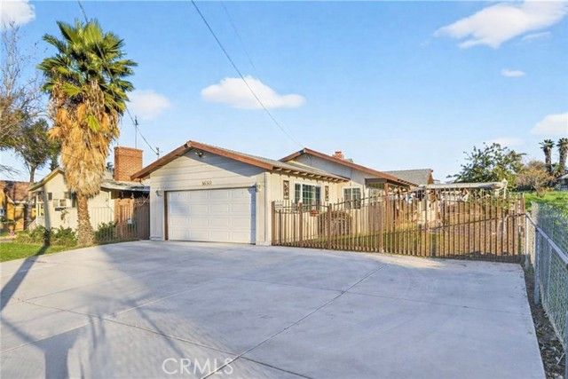 1650 N Orange, Riverside, CA 92501