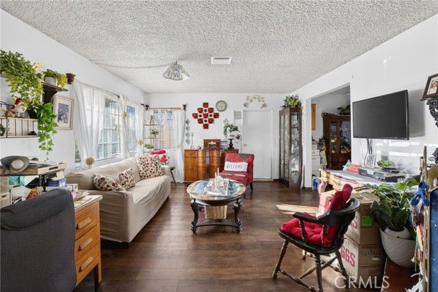 1650 N Orange, Riverside, CA 92501