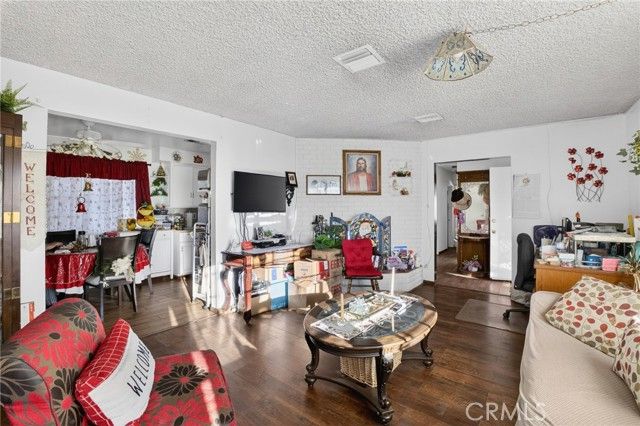 1650 N Orange, Riverside, CA 92501