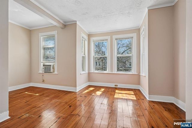 70 9th Avenue, East Orange, NJ 07018