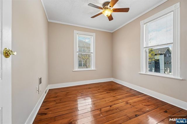 70 9th Avenue, East Orange, NJ 07018