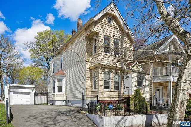 70 9th Avenue, East Orange, NJ 07018