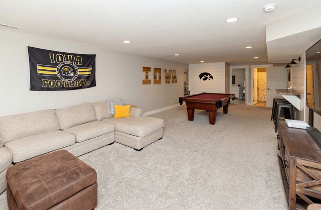 5330 Katelyn Avenue, Van Meter, IA 50261