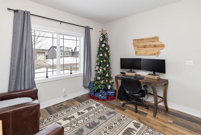 5330 Katelyn Avenue, Van Meter, IA 50261