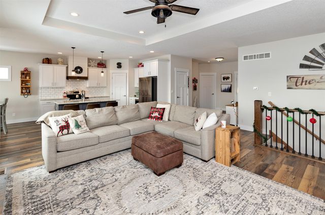 5330 Katelyn Avenue, Van Meter, IA 50261