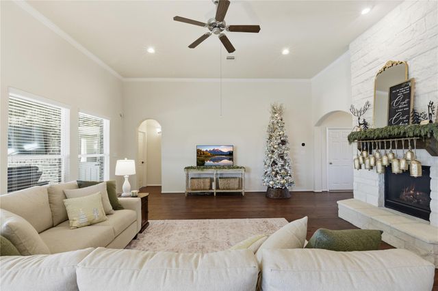 11914 Pearl Lane, Dayton, TX 77535