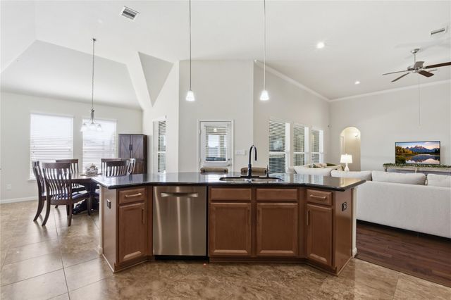 11914 Pearl Lane, Dayton, TX 77535