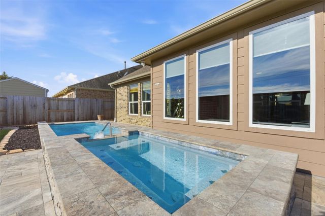 11914 Pearl Lane, Dayton, TX 77535