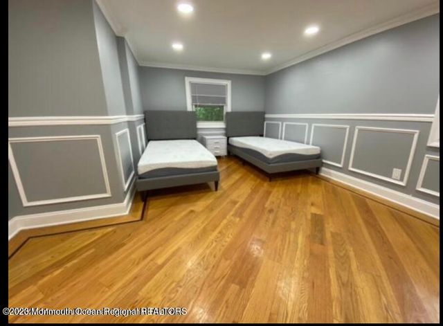 437 Redmond Avenue, Oakhurst, NJ 07755