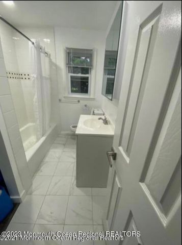 437 Redmond Avenue, Oakhurst, NJ 07755