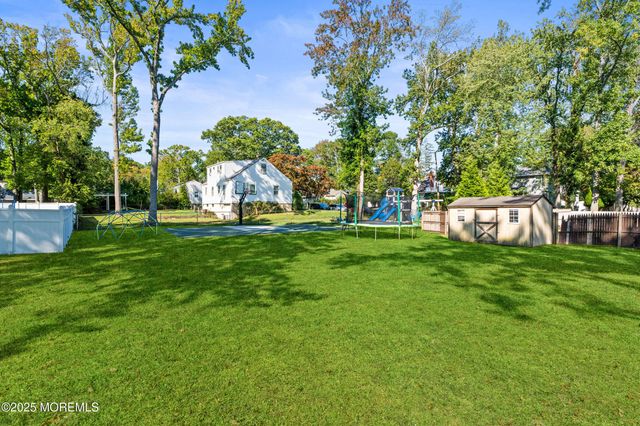437 Redmond Avenue, Oakhurst, NJ 07755