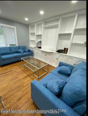 437 Redmond Avenue, Oakhurst, NJ 07755