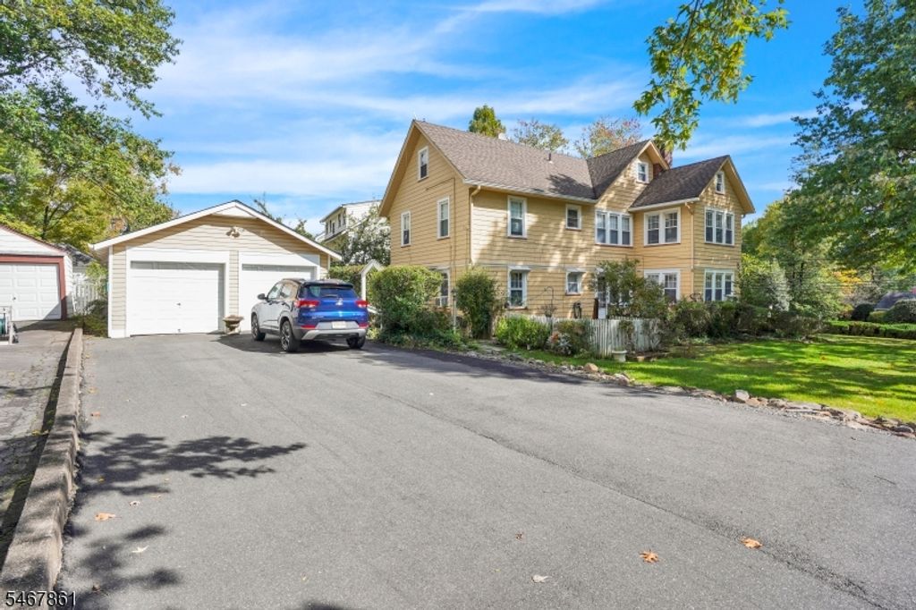 540 Upper Mountain Avenue, Montclair Twp., NJ 07043 — photo 4