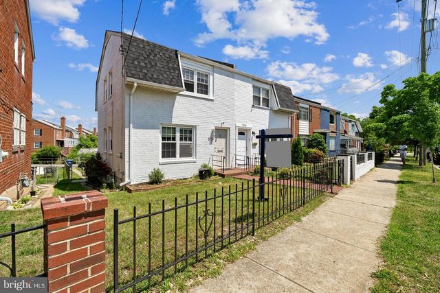 5727 2ND ST NE, Washington, DC 20011