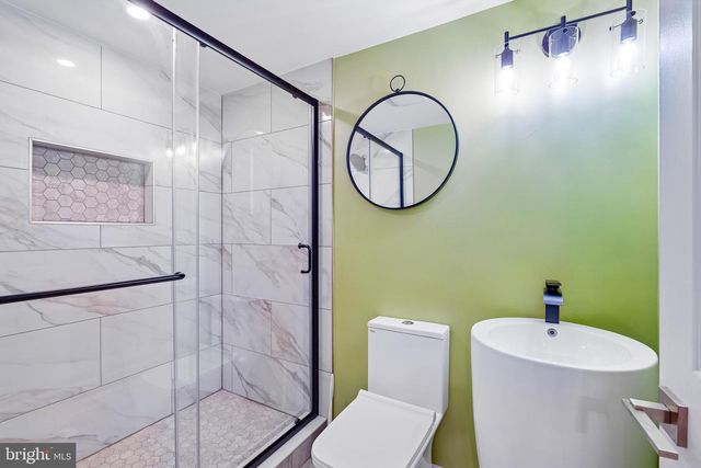 5727 2ND ST NE, Washington, DC 20011