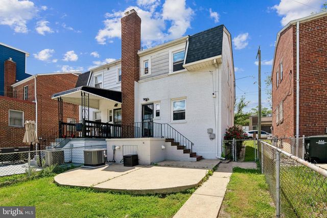 5727 2ND ST NE, Washington, DC 20011