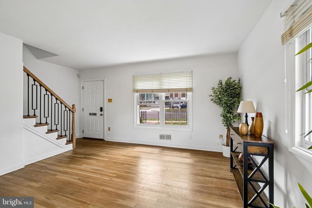 5727 2ND ST NE, Washington, DC 20011
