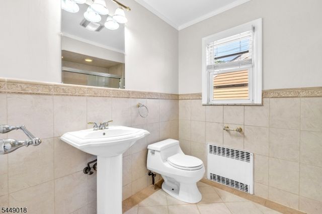 50 Leslie St, East Orange City, NJ 07017