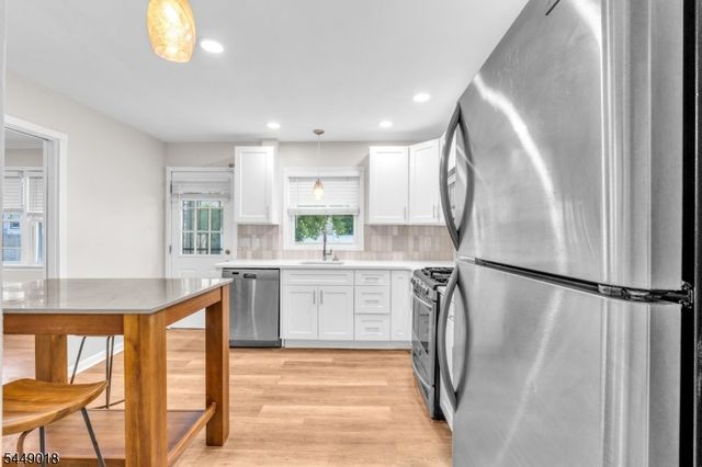50 Leslie St, East Orange City, NJ 07017