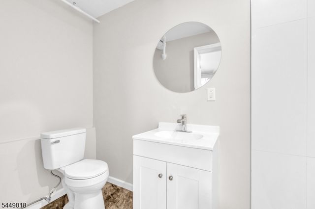 50 Leslie St, East Orange City, NJ 07017