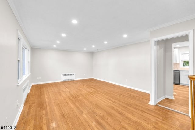 50 Leslie St, East Orange City, NJ 07017