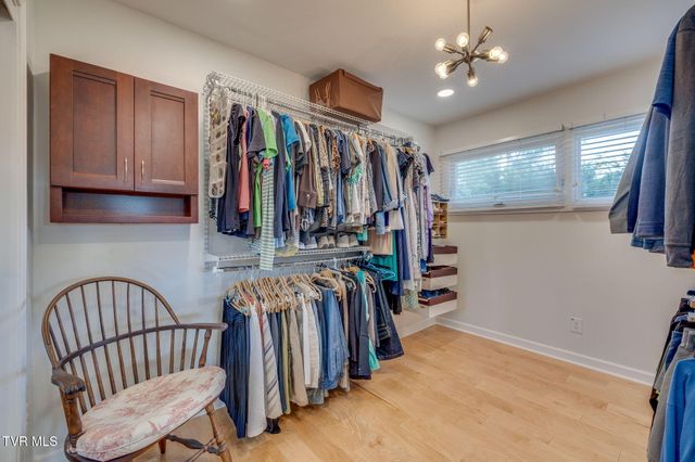 437 High Ridge Road, Kingsport, TN 37660