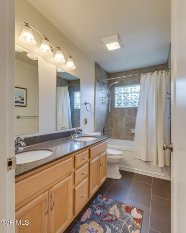 437 High Ridge Road, Kingsport, TN 37660