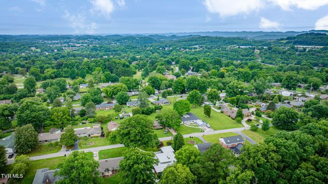 437 High Ridge Road, Kingsport, TN 37660