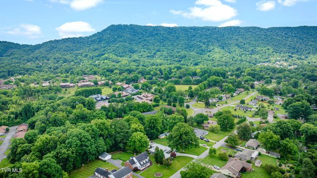 437 High Ridge Road, Kingsport, TN 37660