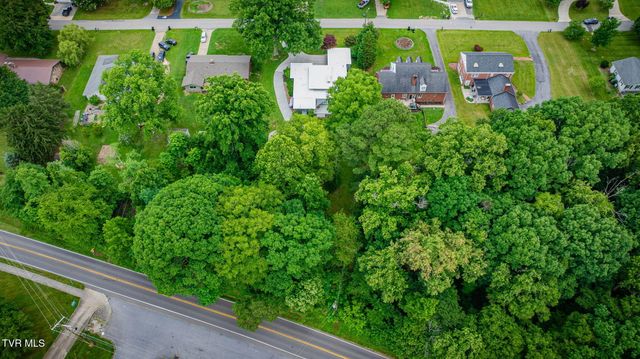 437 High Ridge Road, Kingsport, TN 37660