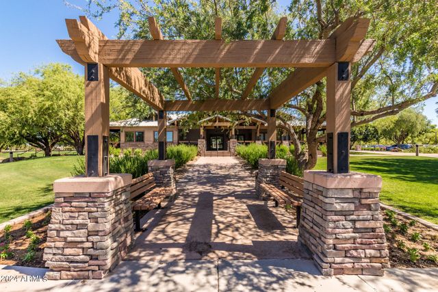 4333 S RIM Court, Gilbert, AZ 85297