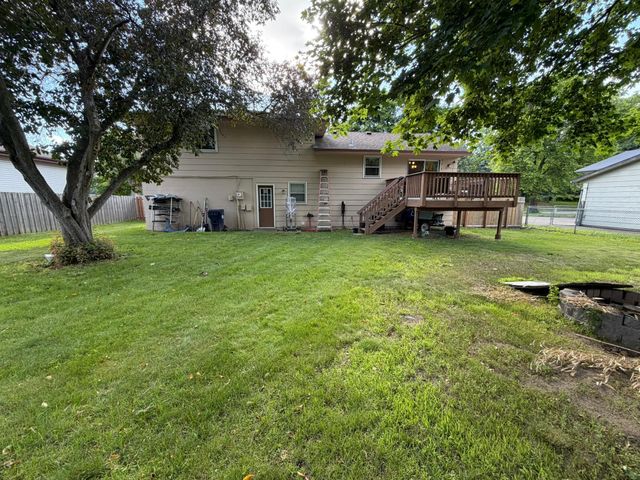 7356 Douglas Drive N, Brooklyn Park, MN 55443