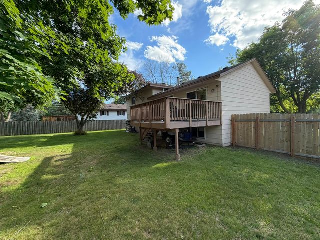 7356 Douglas Drive N, Brooklyn Park, MN 55443