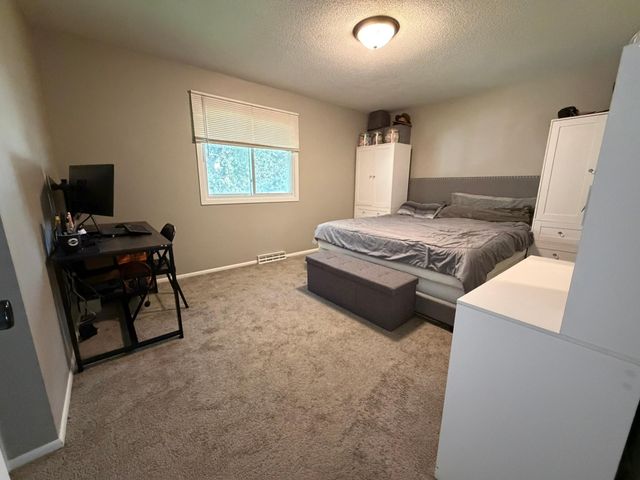 7356 Douglas Drive N, Brooklyn Park, MN 55443