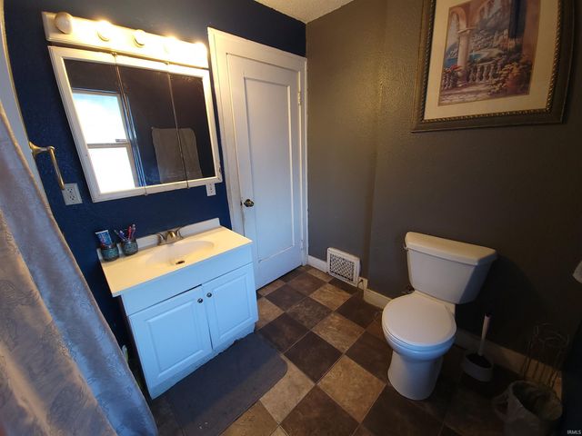 1016 Princeton Street, Elkhart, IN 46516